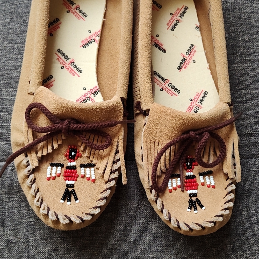 Like new Minnetonka Moccasin